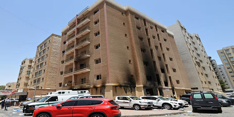 مصر تعزى الكويت فى ضحايا حادث حريق منطقة المنقف