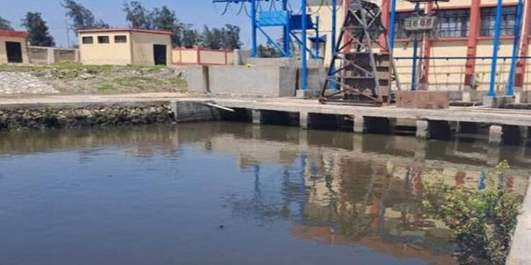 وزير الري يتابع حالة محطات رفع المياه ومجهودات مصلحة الميكانيكا والكهرباء