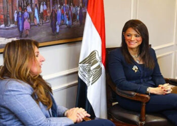 وزيرة التعاون الدولي توقع مع السفيرة الأمريكية اتفاقيات 8 منح تنموية