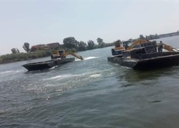 وزير الري يتابع حالة مجري نهر النيل وفرعيه ، وتقارير مرور مسئولى حماية النيل