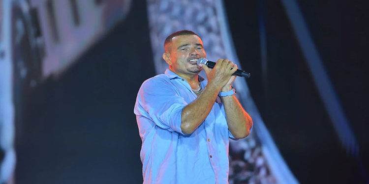 عمرو دياب يحيي حفل غنائي اليوم في الساحل الشمالي