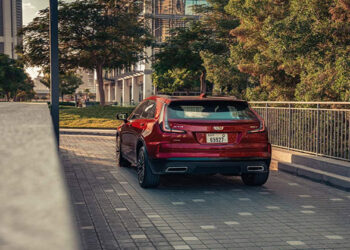 كاديلاك تعلن عن طرازها الجديد كاديلاك XT4  موديل 2025