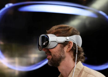 أبل تعلن موعد الإطلاق العالمي لنظارتها للواقع الافتراضي Apple Vision Pro