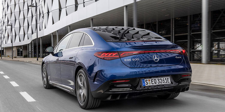 سعر مرسيدس EQE الكهربائية