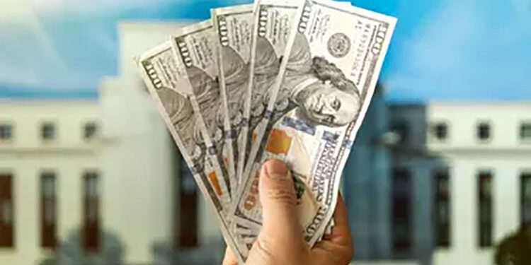 الدولار يرتفع 0.6% خلال التداولات العالمية هذا الأسبوع.. اعرف التفاصيل