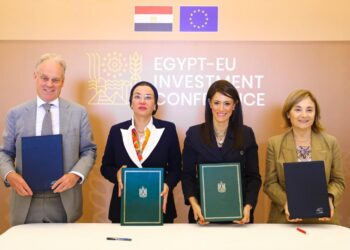 وزيرة التعاون توقع اتفاقيات 6 منح تنموية مع الاتحاد الأوروبي والوكالة الفرنسية