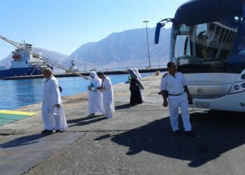 تحذير من السياحة لسائقي الحج البري