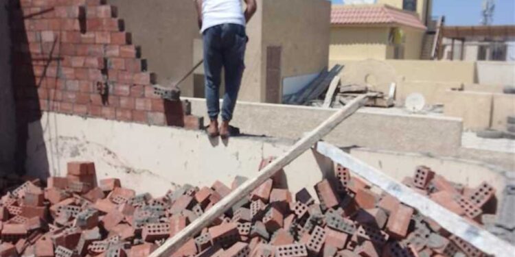 الإسكان: إيقاف وإزالة عدة مخالفات بناء بمدن 6 أكتوبر والشروق والشيخ زايد