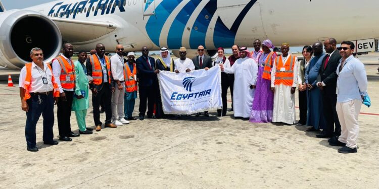 إشادة من غينيا لوزارة الطيران بالجهود الداعمة لشركة مصر للطيران بنقل حجاج كوناكري