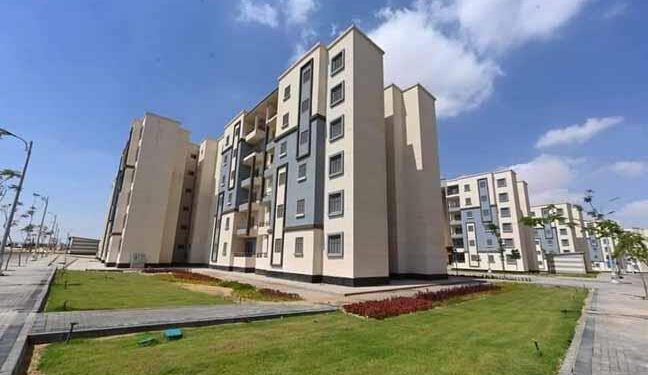 مسئولو ” الإسكان ” يتفقدون موقف تنفيذ وحدات إسكان متوسطي ومحدودي الدخل بمدينة بدر