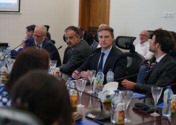 جامعة مصر للمعلوماتية تستقبل وفود من أسترازينيكا العالمية وقادة الأوساط الأكاديمية والصناعية بالمجر