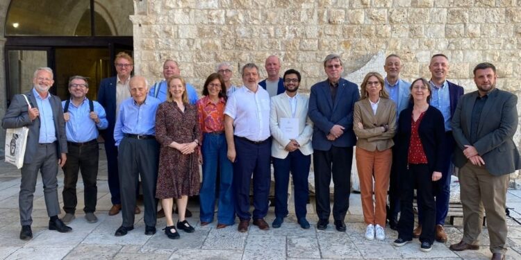 بيت فلسفة الفجيرة يشارك في صياغة مباردة “إعلان بارليتا” باجتماعات قمّة مجموعة السبع 2024