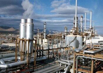 سيدي كرير للبتروكيماويات تعلن عودة غازات التغذية وبدء تشغيل المصانع
