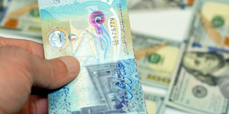 سعر الدينار الكويتي أمام الجنيه المصري اليوم الأحد