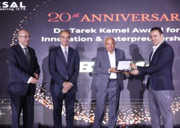 وزير الاتصالات يشارك في احتفالية جمعية اتصال بمناسبة مرور 20 عاماً على تأسيسها