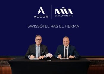 أكور توقع اتفاقية مع نايا للارتقاء بواقع منطقة رأس الحكمة في مصر