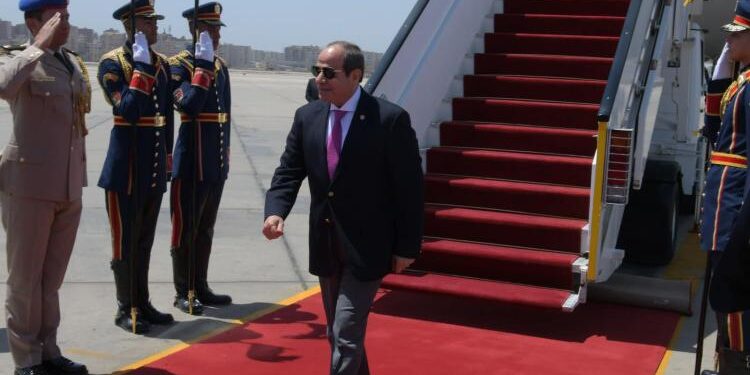 الرئيس السيسى يعود إلى أرض الوطن بعد أداء فريضة الحج