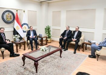 وزير البترول يعقد جلسة مباحثات مع زاك كراوتش نائب رئيس شركة بيكر هيوز