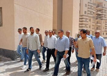 وزير الإسكان يتابع موقف تنفيذ عمارات المبادرة الرئاسية ” سكن لكل المصريين” والإسكان المتوسط بمدينة 15 مايو
