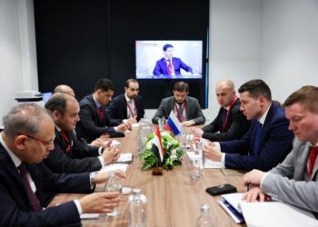 وزير التجارة والصناعة يبحث مع نظيره الروسي ملفات التعاون المشترك بين البلدين