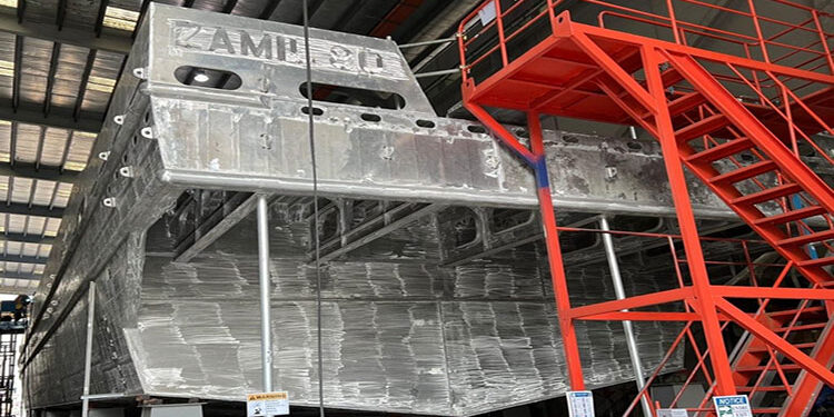 أرامكو السعودية تعزز أسطولها بفن إمداد بحري سريع