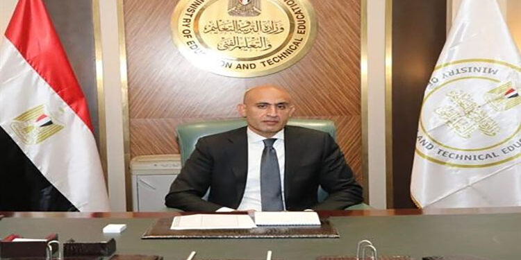 وزير التربية والتعليم يصدر قرارًا وزاريًا بشأن تكليف رئيس عام امتحان الثانوية العامة