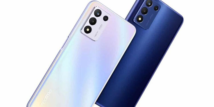 Realme تطلق عالميا أحدث هاتف بنفس تصميم الـ iPhone الجديد