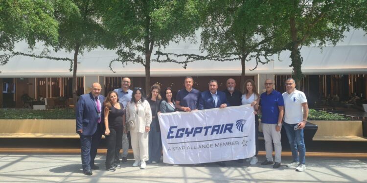 مصر للطيران تنظم رحلة لوكلاء السياحة والسفر بلبنان إلى مدينة العلمين