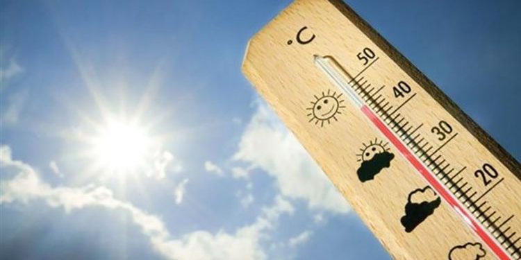 طقس اليوم حار رطب نهارا على أغلب الأنحاء والعظمى بالقاهرة 36 درجة