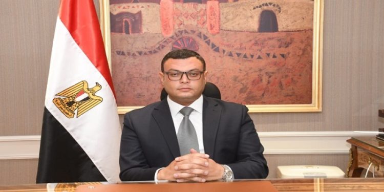 وزير الإسكان يتابع الموقف الحالى لتنفيذ مشروعات الخطة الاستراتيجية لتحلية مياه البحر حتى عام 2050