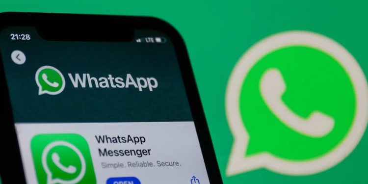 واتساب يعمل على إضافة دعم لموضوعات الدردشة