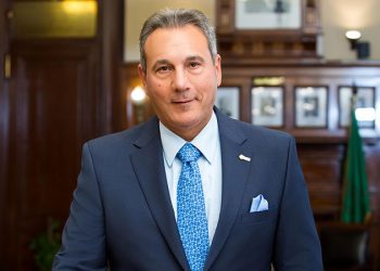 محمد الاتربي رئيس مجلس إدارة بنك مصر ضمن قائمة فوربس لأقوى الرؤساء التنفيذيين بالشرق الأوسط