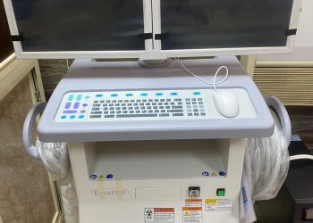 بنك فيصل الاسلامي يدعم وحدة الجراحات الميكروسكوبية بمستشفى سوهاج الجامعي بأجهزه طبيه