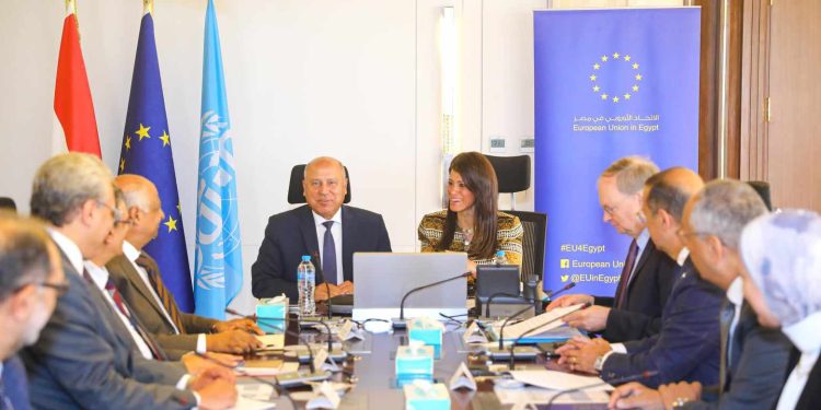 الوزير ومشاط  يشهدان توقيع الاتفاق التنفيذي لبرنامج الاتحاد الأوروبي لدعم التجارة والصناعة