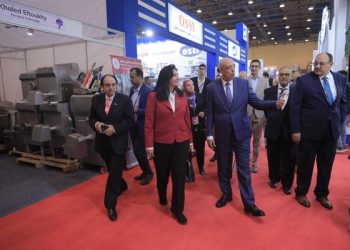 وزير السياحة طط يفتتح المعرض الدولي لتجهيزات الفنادق والمنشآت السياحية