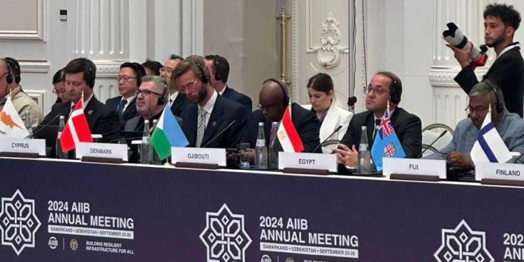 وزير المالية: نتطلع أن يكون البنك الآسيوي.. «جزءًا من الحل والمساندة»