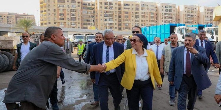جولة لوزيرة البيئة بالمنطقة الشرقية بجراج النزهة والمحطة الوسيطة بالمطرية