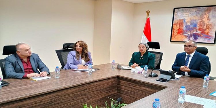 نائبا وزير الإسكان ومحافظ جنوب سيناء يناقشان خطة إعادة تأهيل ورفع كفاءة محطة معالجة الصرف الصحي بمدينة دهب