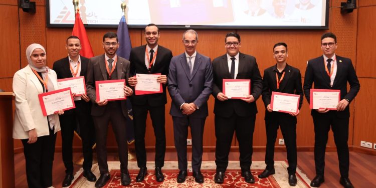 وزير الاتصالات يشهد ختام هاكاثون “بالمصرى تك” لتعزيز الهوية المصرية واللغة العربية