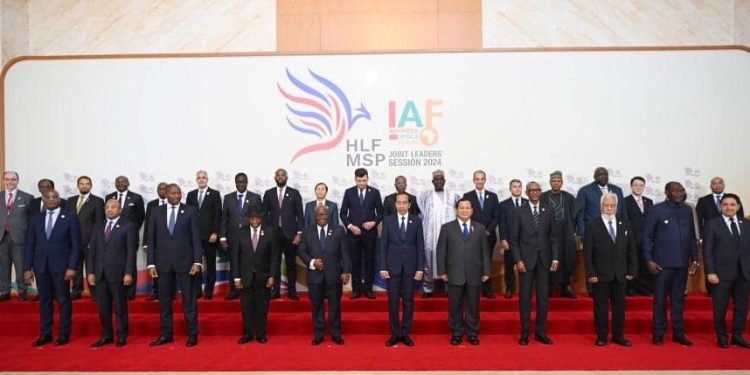 وزير الاتصالات يلقى كلمة مصر فى جلسة القادة ورؤساء الوفود ضمن فعاليات منتدى “إندونيسيا- افريقيا”