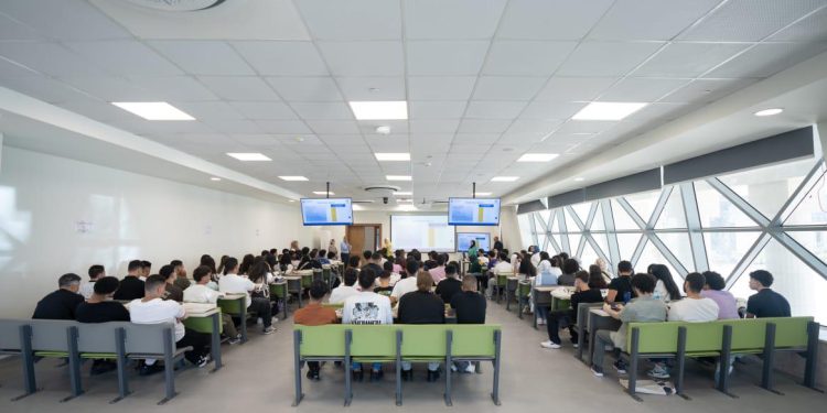 “مصر للمعلوماتية” تنظم اليوم الإرشادي للطلاب الجدد وتبدأ العام الأكاديمي 2024/2025