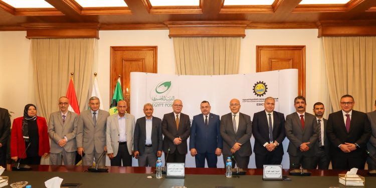 تسهيل حصول المواطنين على خدمات شركة السكر من البريد