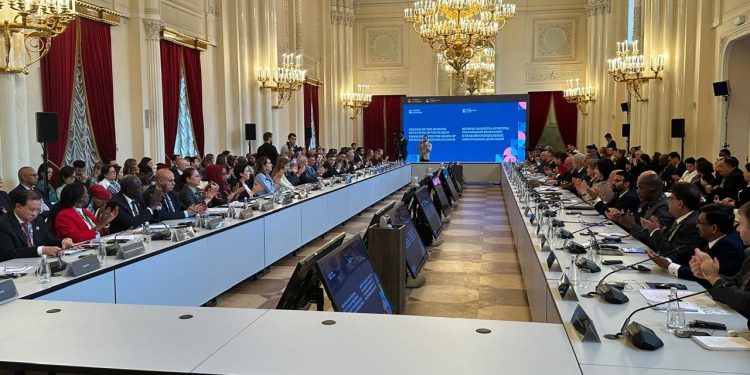 وزير الثقافة يشهد افتتاح “منتدى سانت بطرسبرج للثقافات المتحدة”