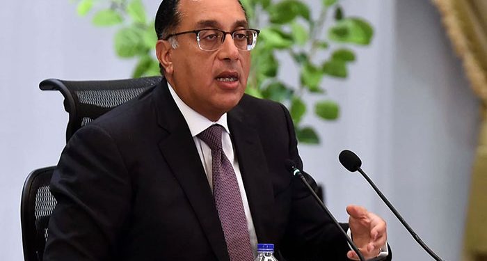 رئيس الوزراء يستعرض تقريرا حول نشاط صناديق الاستثمار في الذهب خلال شهري يوليو وأغسطس