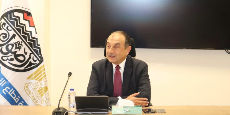 وزير قطاع الأعمال يعلن عن 52 فرصة استثمارية للشراكة مع القطاع الخاص