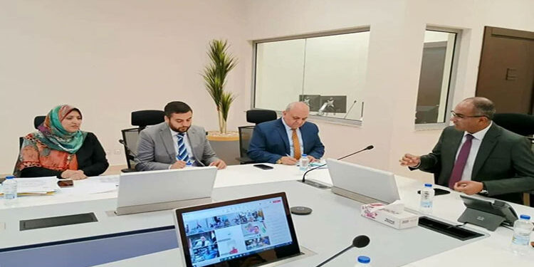 نائب وزير الإسكان يترأس اجتماعًا موسعًا للغرفة الرئيسية لإدارة الأزمات والكوارث