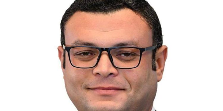 وزير الإسكان: دفع العمل بأعمال ترفيق الأراضي والخدمات والتطوير بسوهاج الجديدة