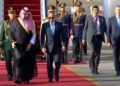 الرئيس السيسي يستقبل ولي العهد السعودي بمطار القاهرة