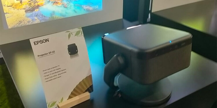 جيتكس 2024.. إبسون تكشف عن سلسلة Q-Series وأجهزة العرض الضوئي EF-21 و EF-22
