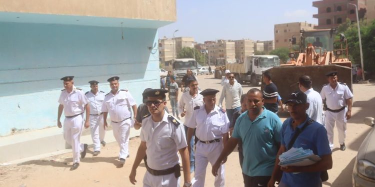 ” الإسكان “: تنفيذ قرارات غلق وتشميع وإزالة إشغالات ومخالفات في حملات مكبرة بمدينتي العاشر والسادات